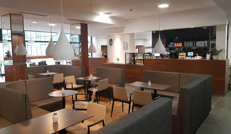 Café in the St. Hippolyt House of Education, © Bildungshaus St. Hippolyt