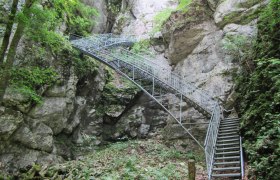 Erlebnissteiganlage hinauf zur Ötscher Tropfsteinhöhle, © Mostviertel Tourismus, Karas