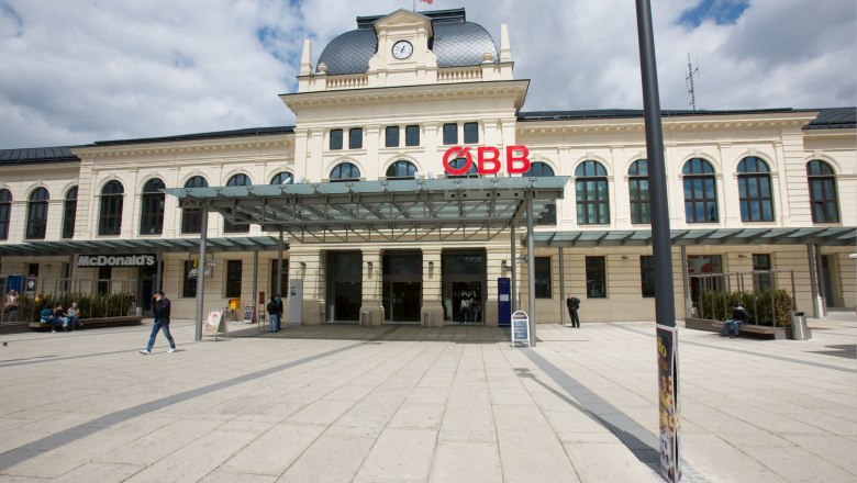 St. Pölten main station, © ÖBB, Robert Deopito