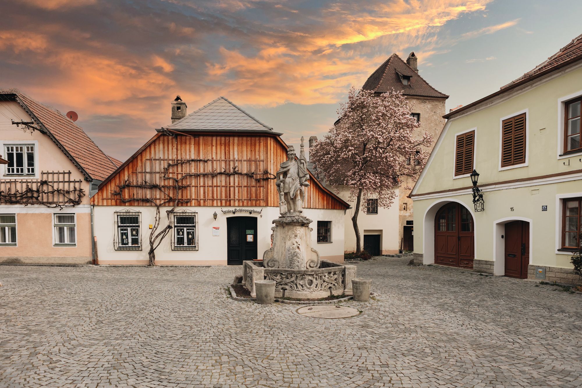 Altes Schlosserhaus am Florianiplatz