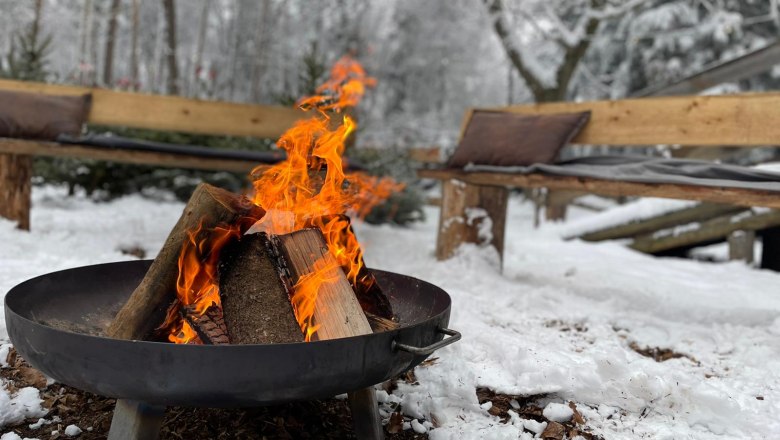 Cozy atmosphere at the Christmas tree adventure forest, © christbaumerlebniswald.at