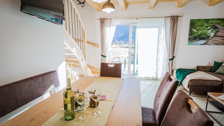 Green vacation apartment - dining area, &copy; Ludwig Fahrnberger