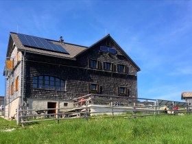 &Ouml;TK mened&eacute;kh&aacute;z a Reisalpe-hegyen (1399 m&eacute;ter tengerszint feletti magass&aacute;g), &copy; &Ouml;TK