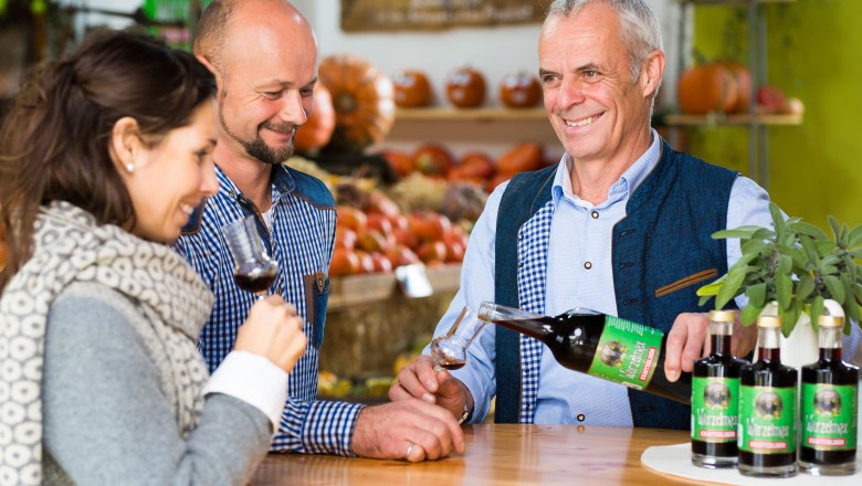 Wurzelmax herbal liqueur tasting, © Daniel Schalhas