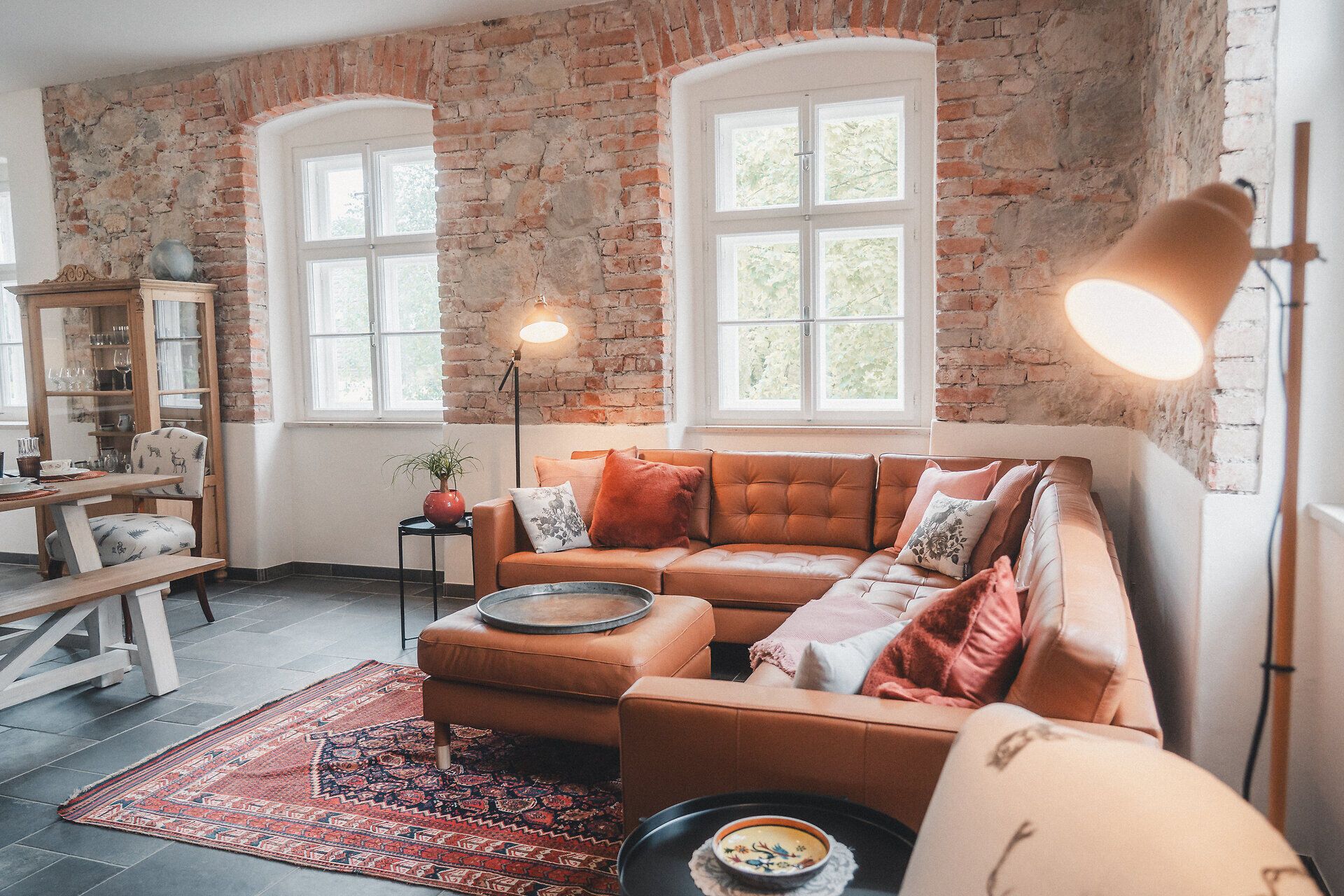 Gemütliches Sofa im Wohnbereich