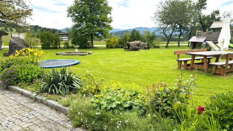 Playground and barbecue area 1, © Höbarten