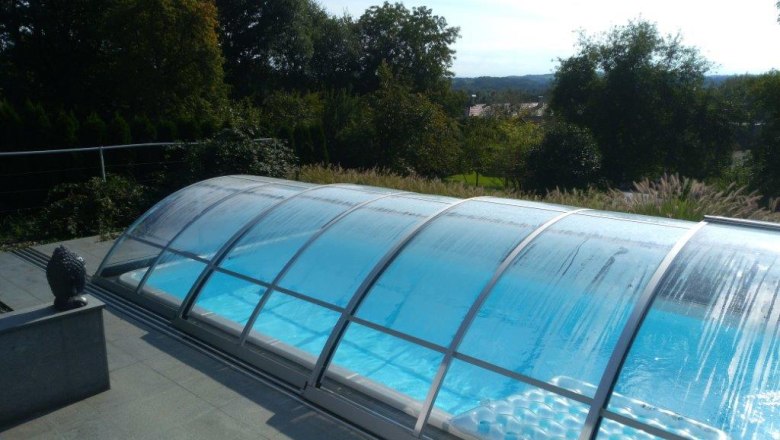 Pool with roof, &copy; Leichtfried-Schiefer