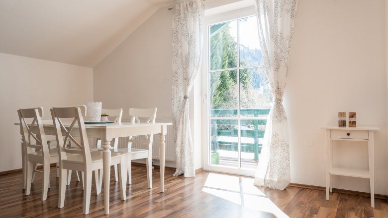Esszimmer des Ferienhauses Weitental, &copy; Gerald Demolsky