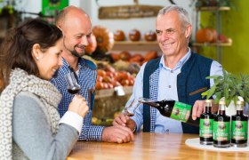 Wurzelmax Kr&auml;uterlik&ouml;r-Verkostung, &copy; Daniel Schalhas