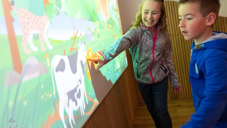 Play wall, &copy; Theo Kust