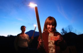 Torchlight hike with Wilde Wunder Card, © weinfranz.at
