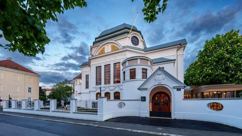 Former synagogue, &copy; Josef Bollwein