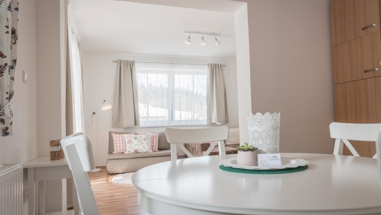 Wohnzimmer des Ferienhauses Weitental, &copy; Gerald Demolsky