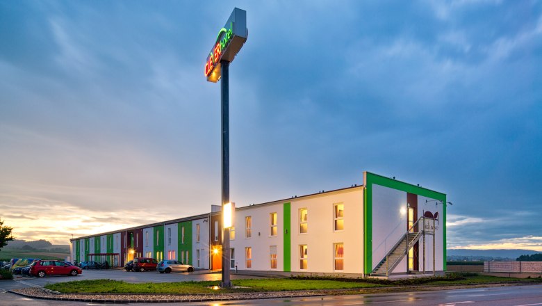 Exterior view, © Cleverhotel GmbH