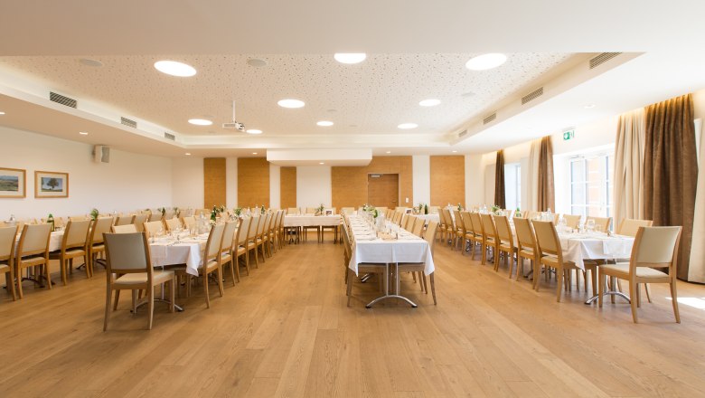 Saal, &copy; Mostlandhof