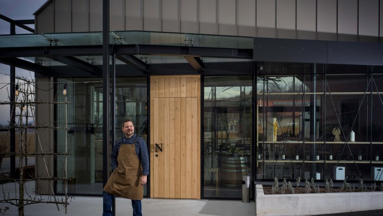 K&uuml;lső n&eacute;zet Mike-kal, &copy; robert herbst