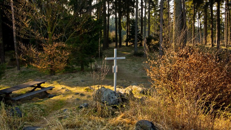 Gipfelkreuz im Herbst, &copy; Weinhofer